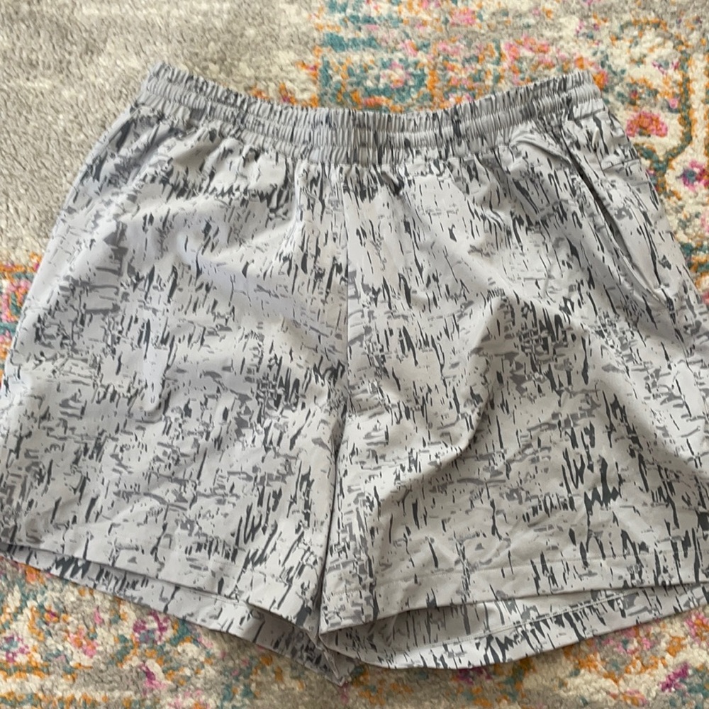 Men’s outdoor voices shorts